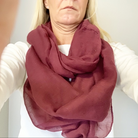 L.A. Express Infinity Scarf - Free with a bundle of 2 - Picture 6 of 7